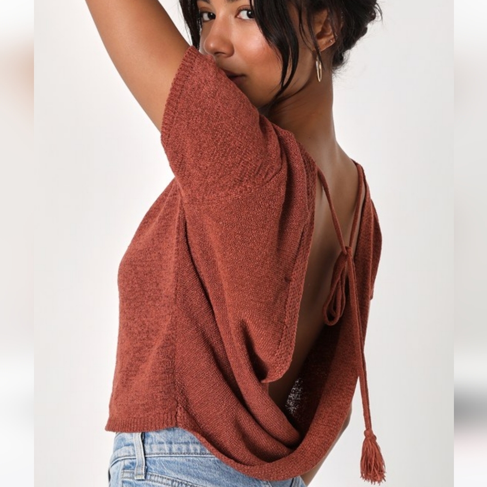 Lulus sweater